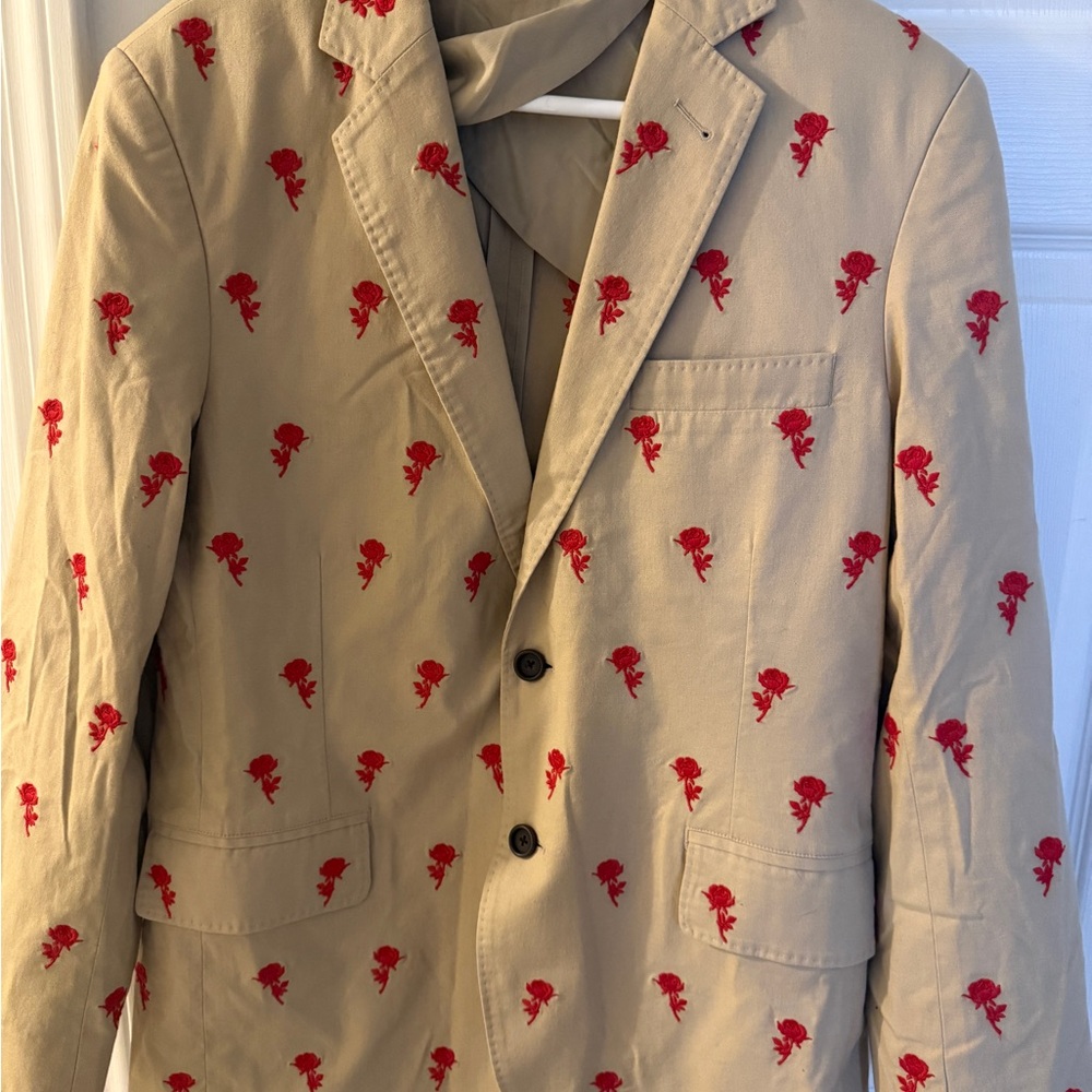 Vineyard Vines Kentucky Derby Blazer-rare find! Red Rose print.